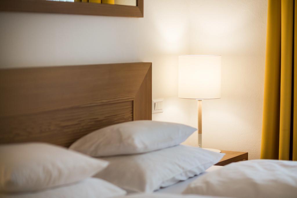 Boutique Hotel Zum Rosenbaum Nalles Exteriör bild